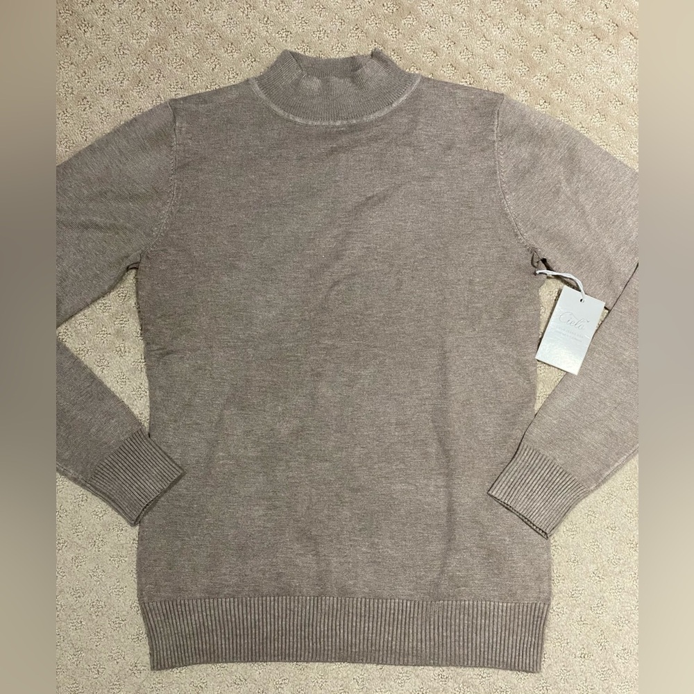 Cielo Long Sleeve Tan Sweater. Size Small